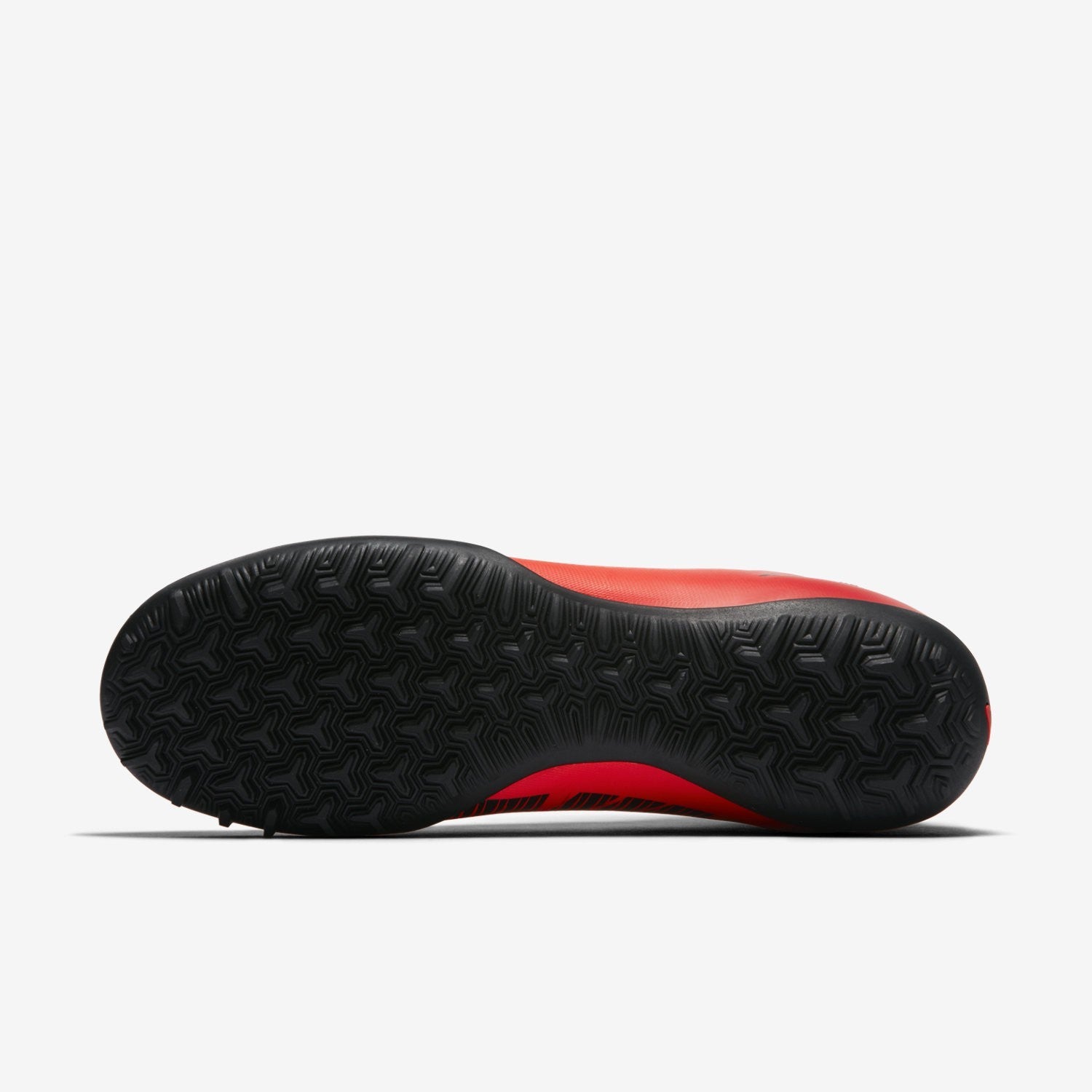 Men's MercurialX Victory VI Dynamic Fit Turf/Indoor Court - Red