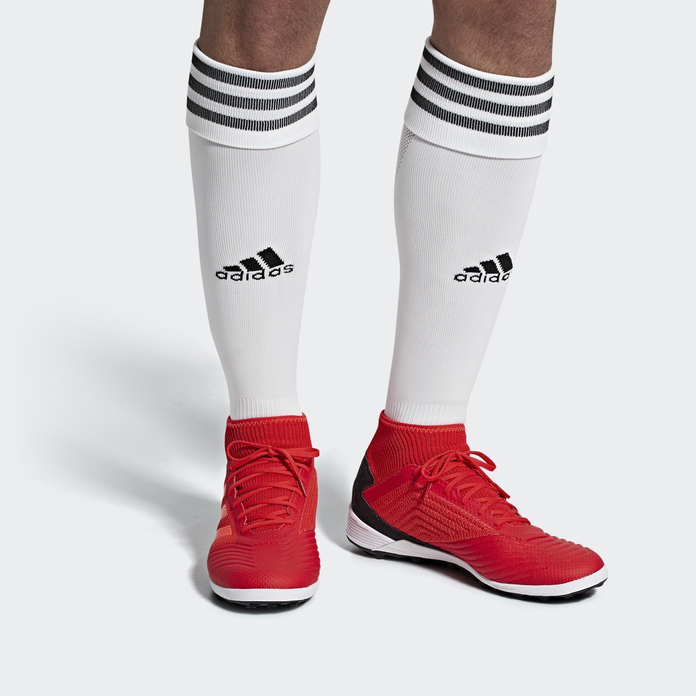  プレデター 19＋TF Men's Predator 19.3 TF Soccer Shoes - Active Red/Solar Red/Core Black