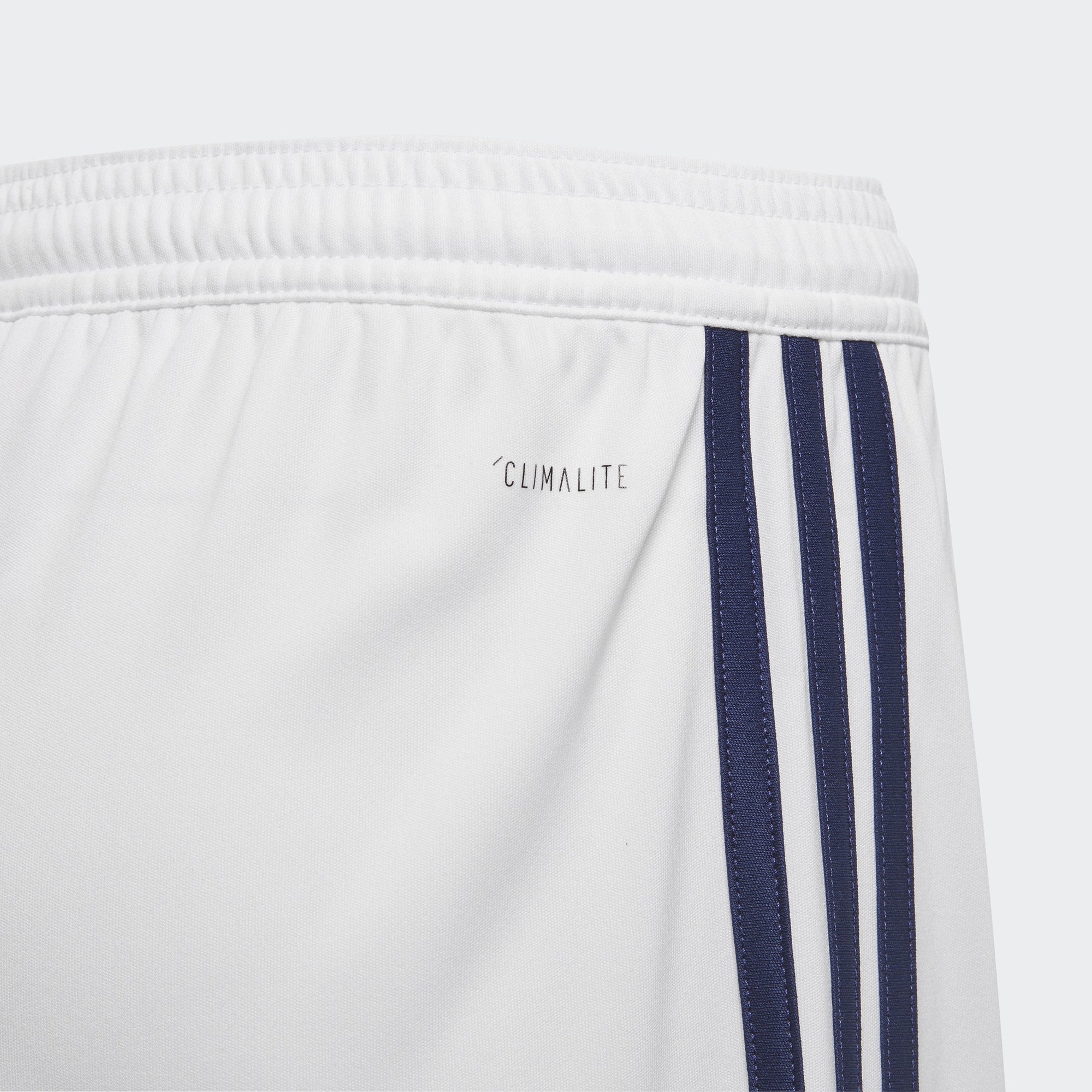 Youth Regista 18 Short -White / Dark Blue