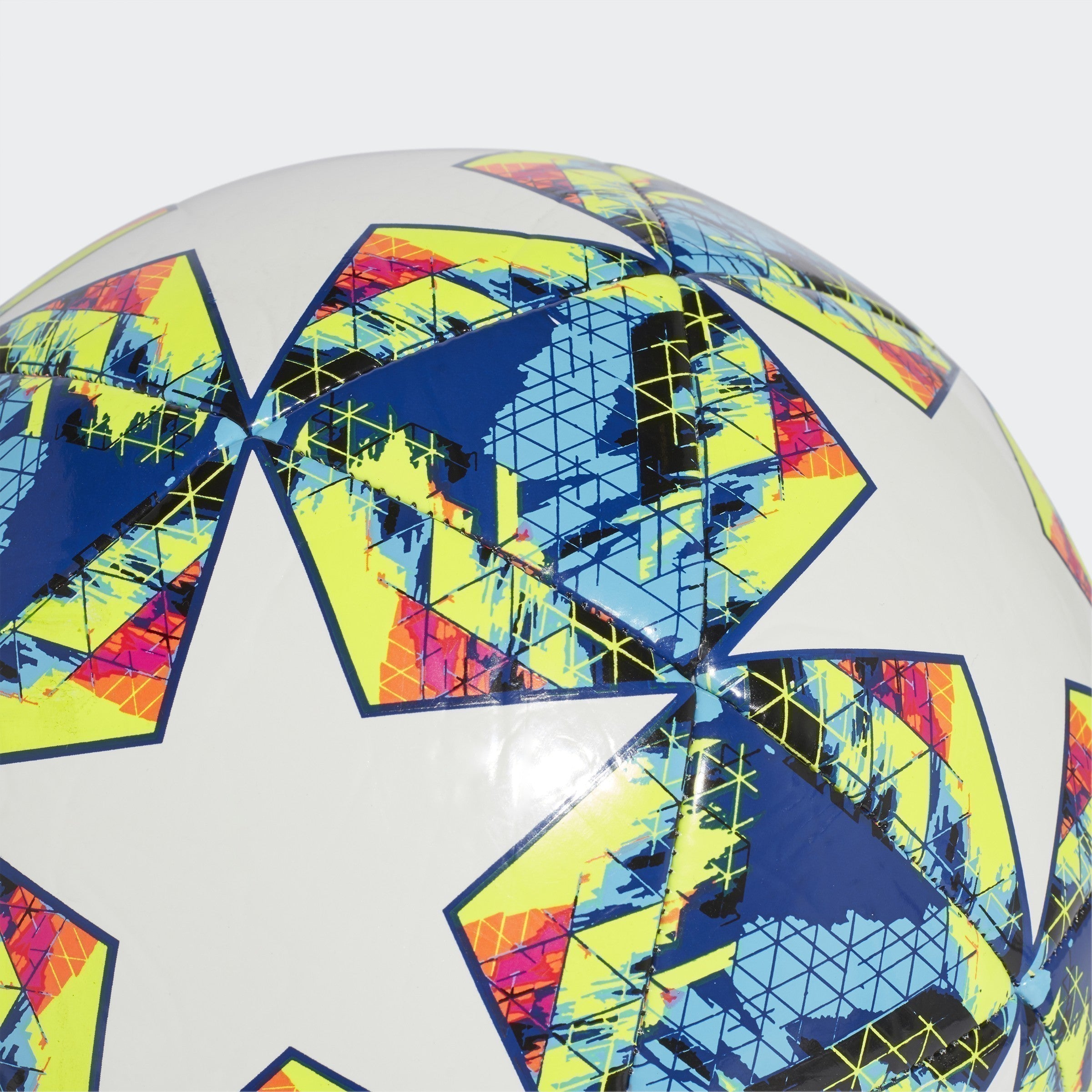 Uil type Belachelijk UCL Finale 19 Capitano Ball - White/Bright Cyan/Solar Yellow/Shock Pin